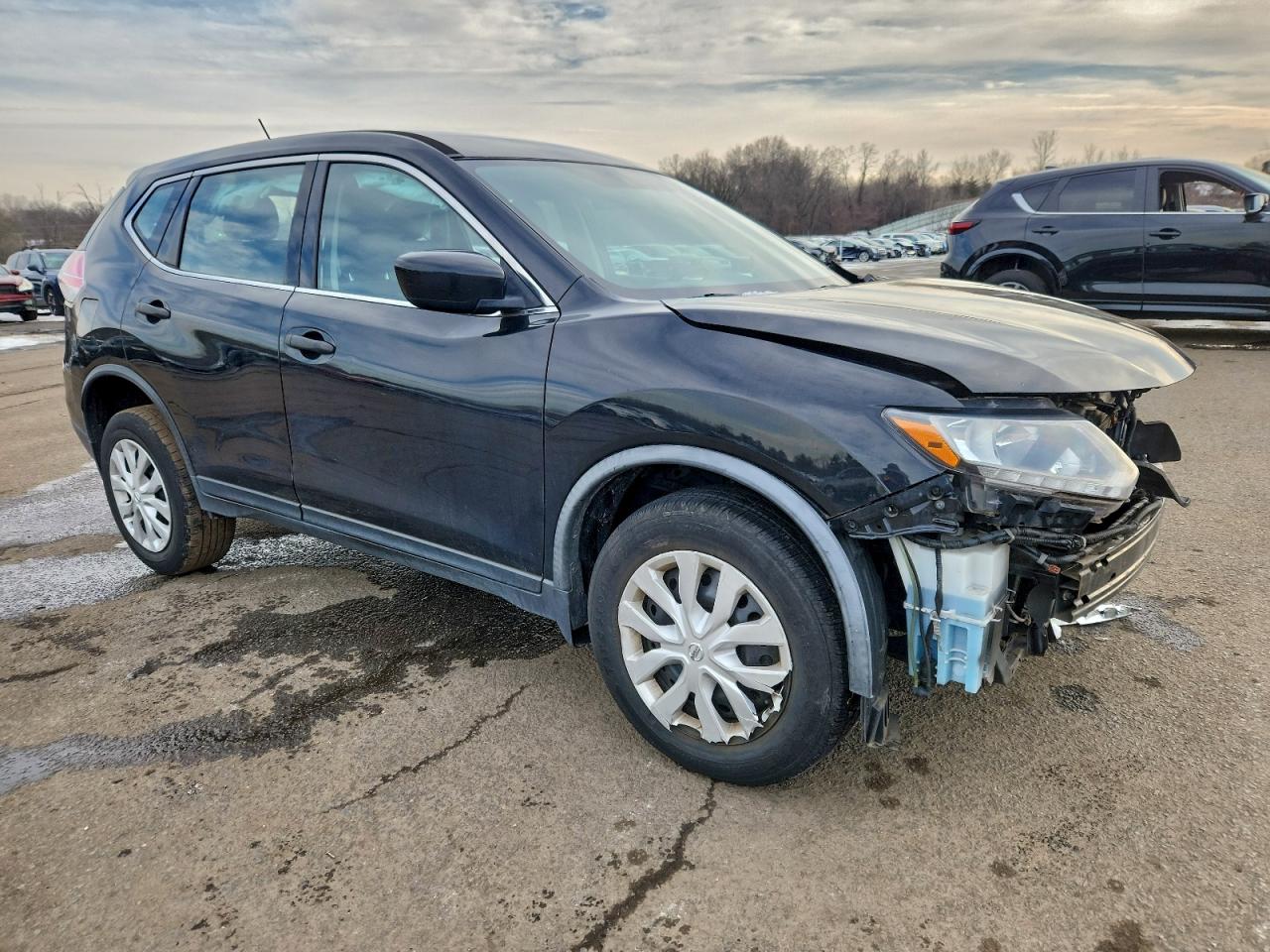 2016 NISSAN ROGUE S photo 4