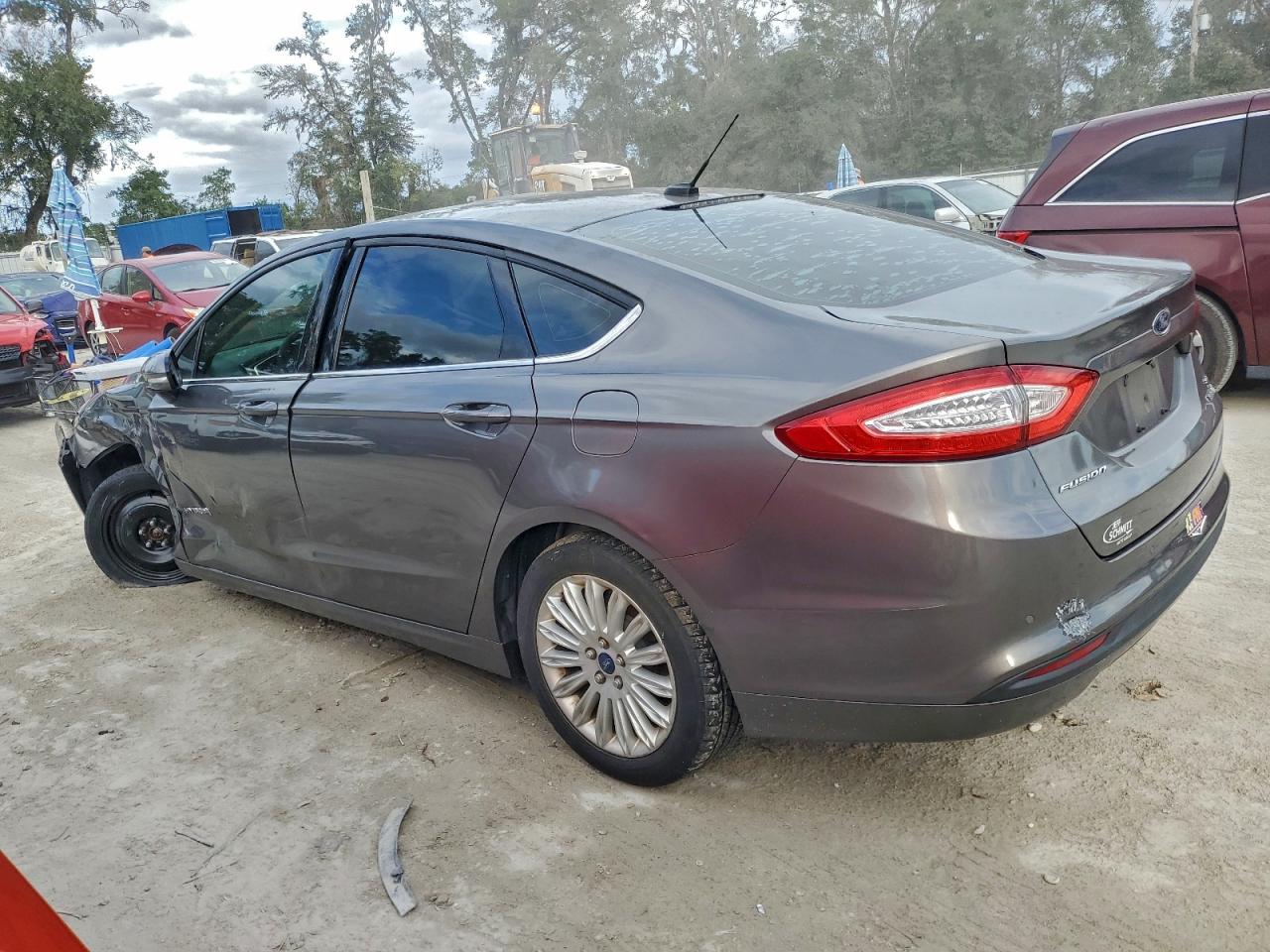 2014 FORD FUSION SE HYBRID photo 2