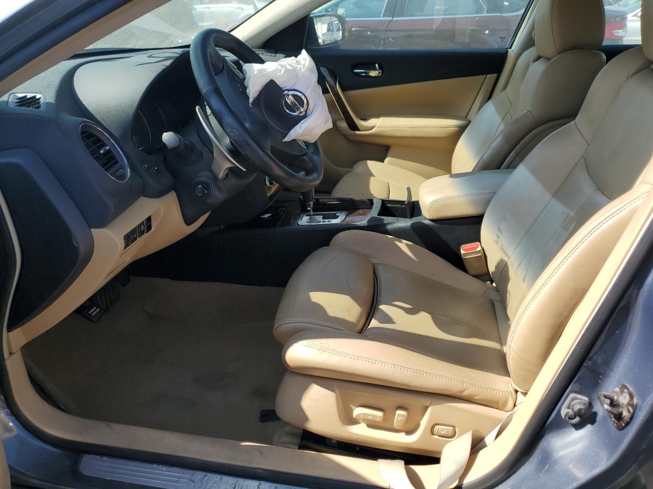 2010 NISSAN MAXIMA S photo 19
