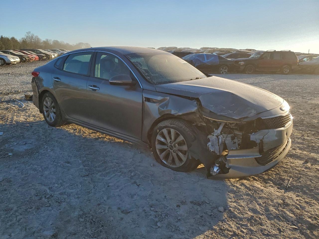 2018 KIA OPTIMA LX photo 4