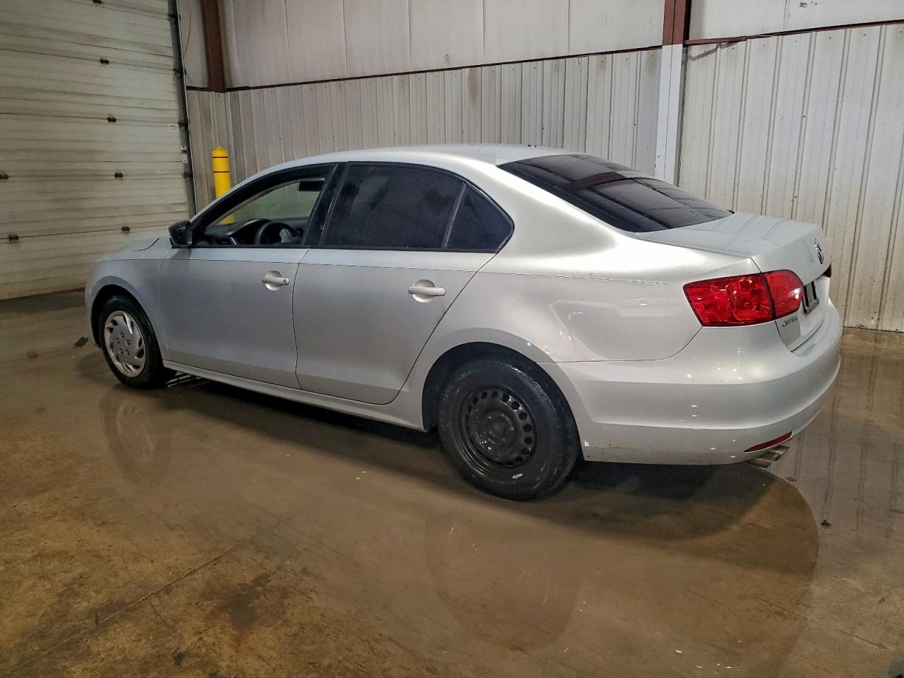 2012 VOLKSWAGEN JETTA BASE photo 4