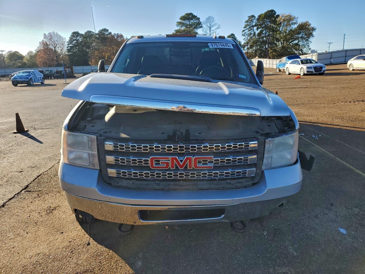2012 GMC SIERRA K3500 SLT photo 5