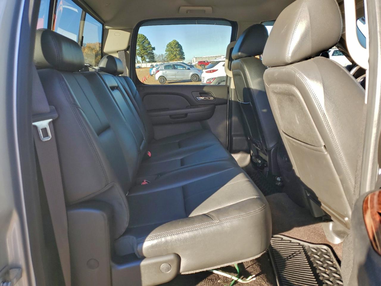 2012 GMC SIERRA K3500 SLT photo 10
