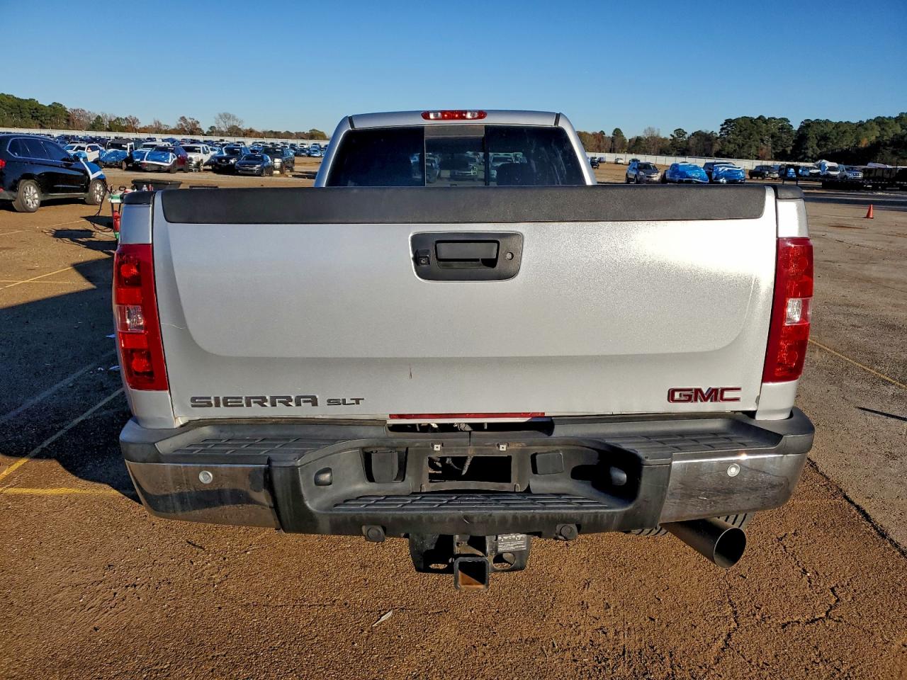2012 GMC SIERRA K3500 SLT photo 6