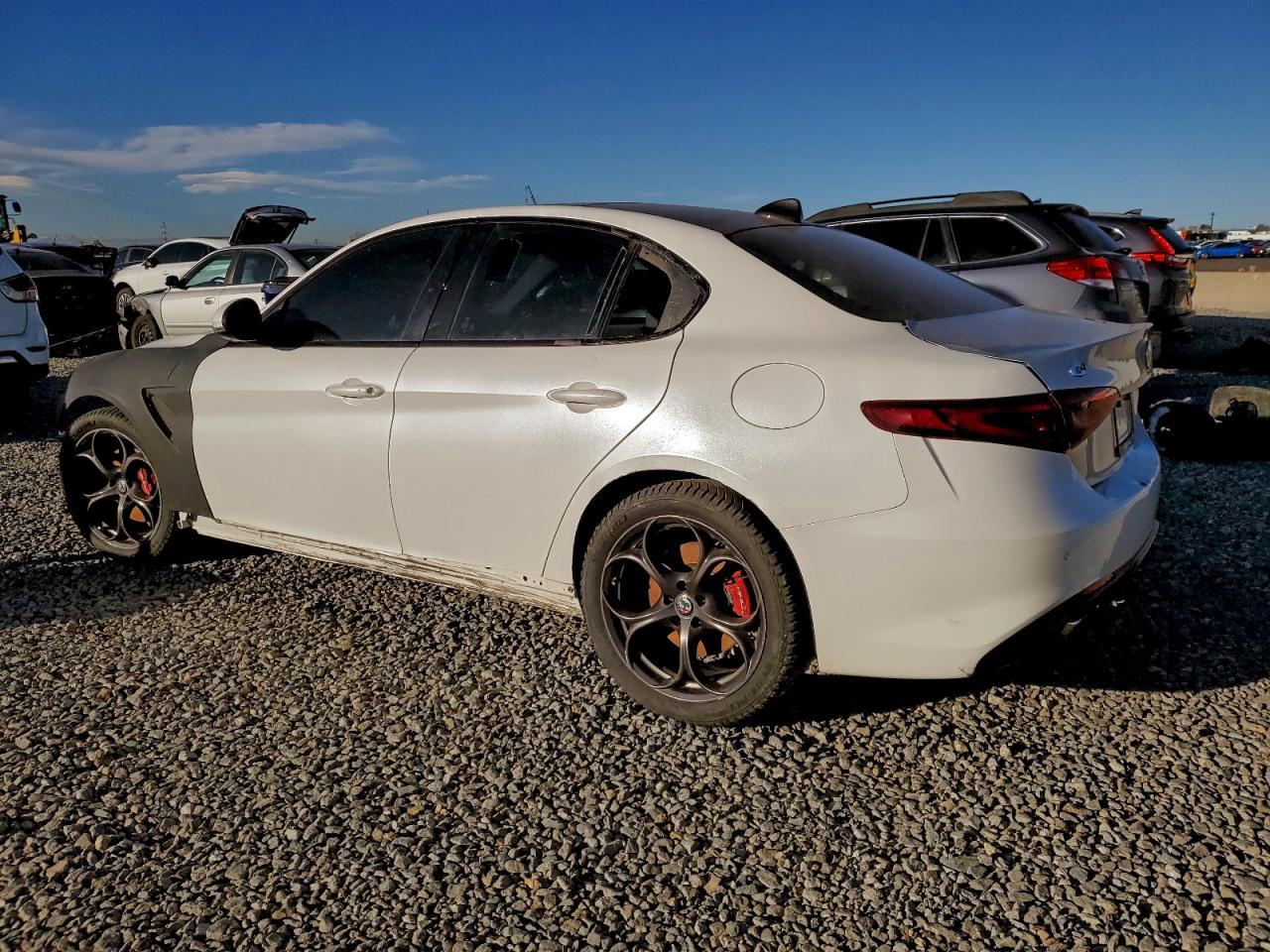 2017 ALFA ROMEO GIULIA TI Q4 photo 2
