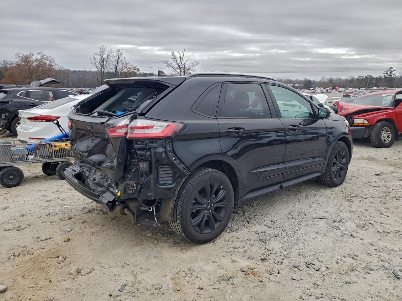 2024 FORD EDGE SE photo 3