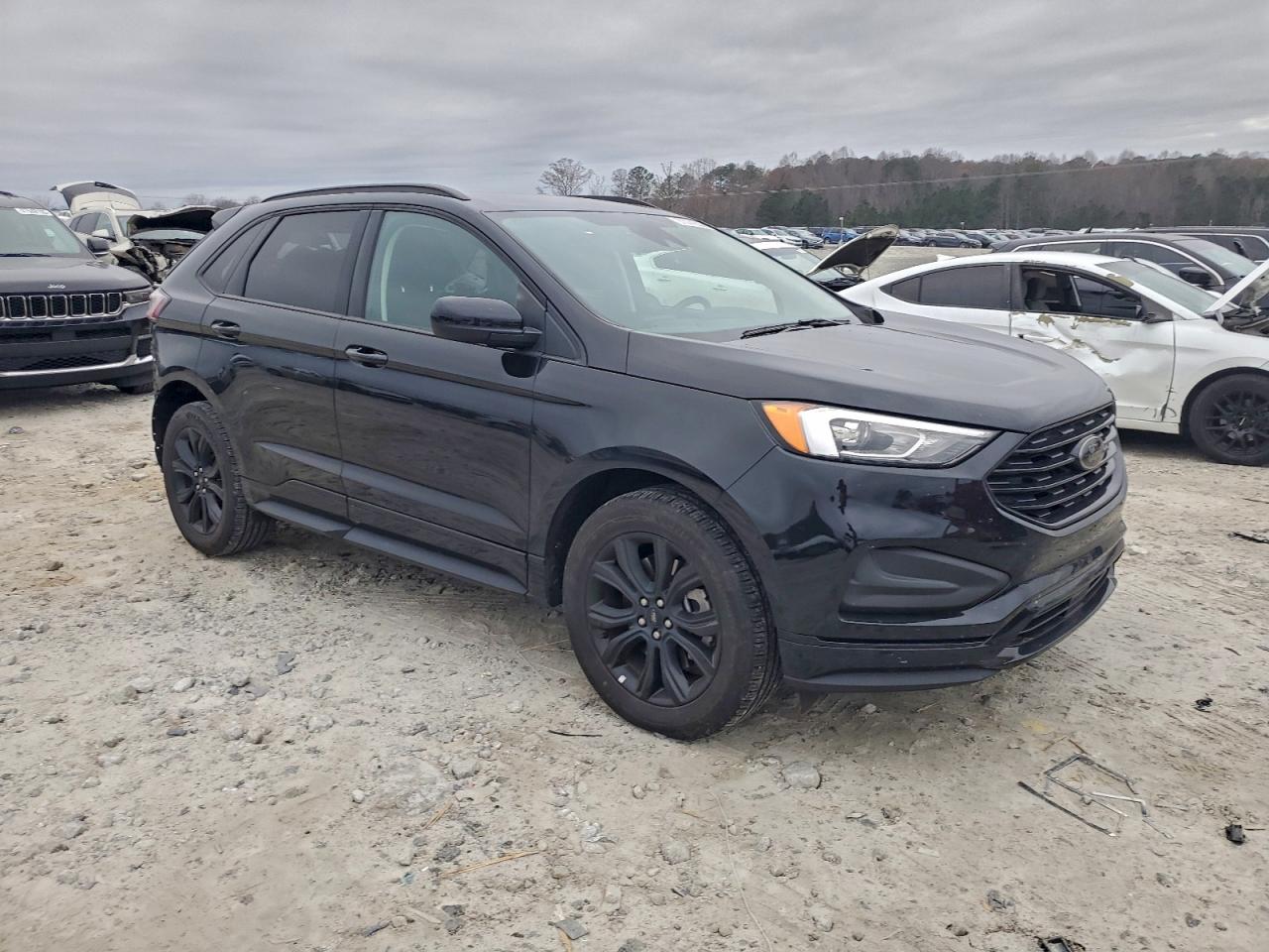 2024 FORD EDGE SE photo 4