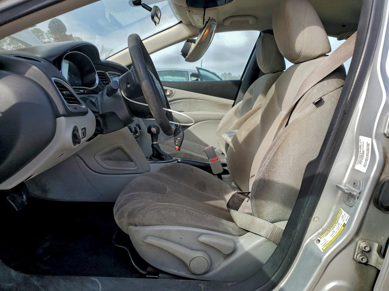 2013 DODGE DART SXT photo 19