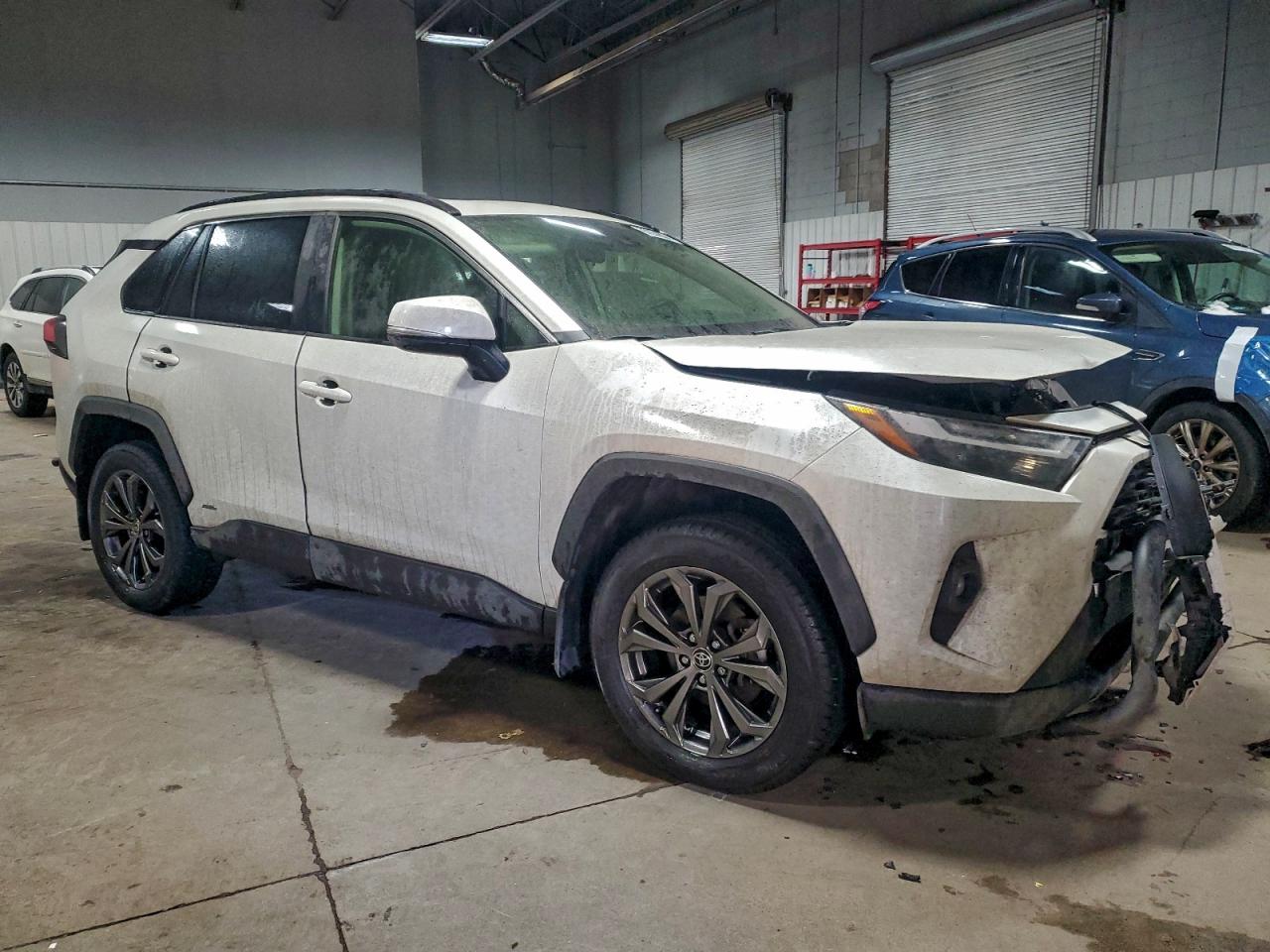 2022 TOYOTA RAV4 XLE PREMIUM photo 10