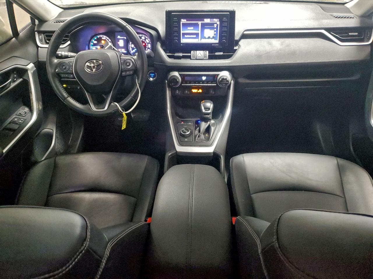 2022 TOYOTA RAV4 XLE PREMIUM photo 22