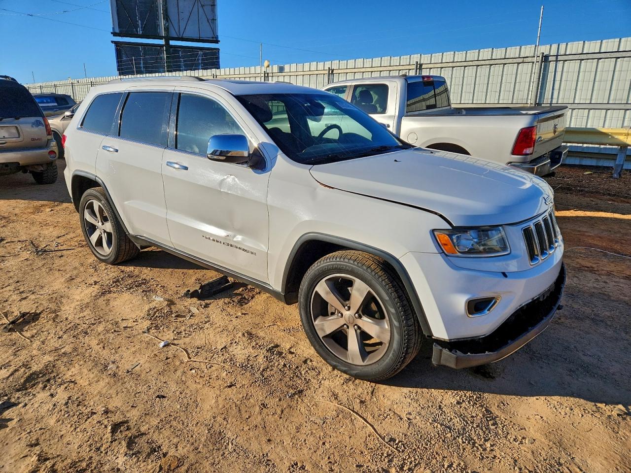 2015 JEEP GRAND CHEROKEE LIMITED photo 4