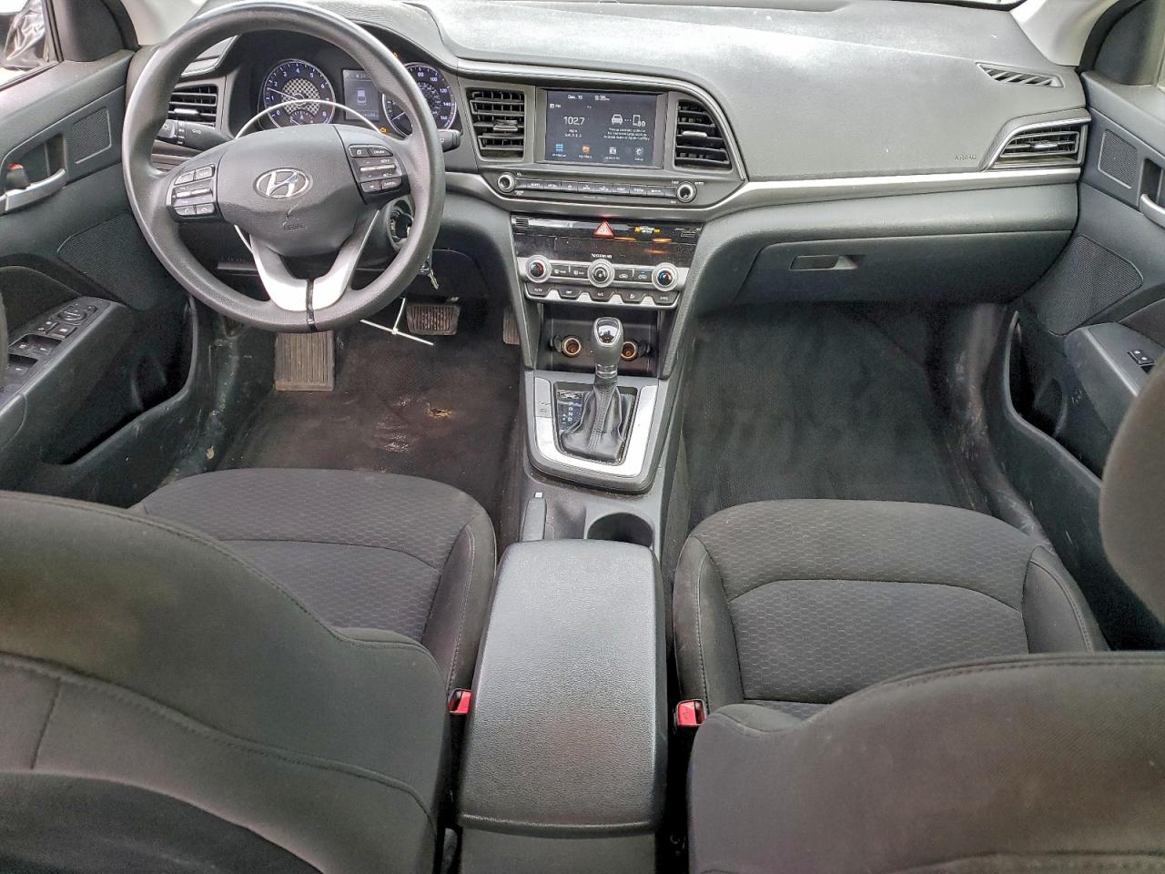 2020 HYUNDAI ELANTRA SEL photo 8
