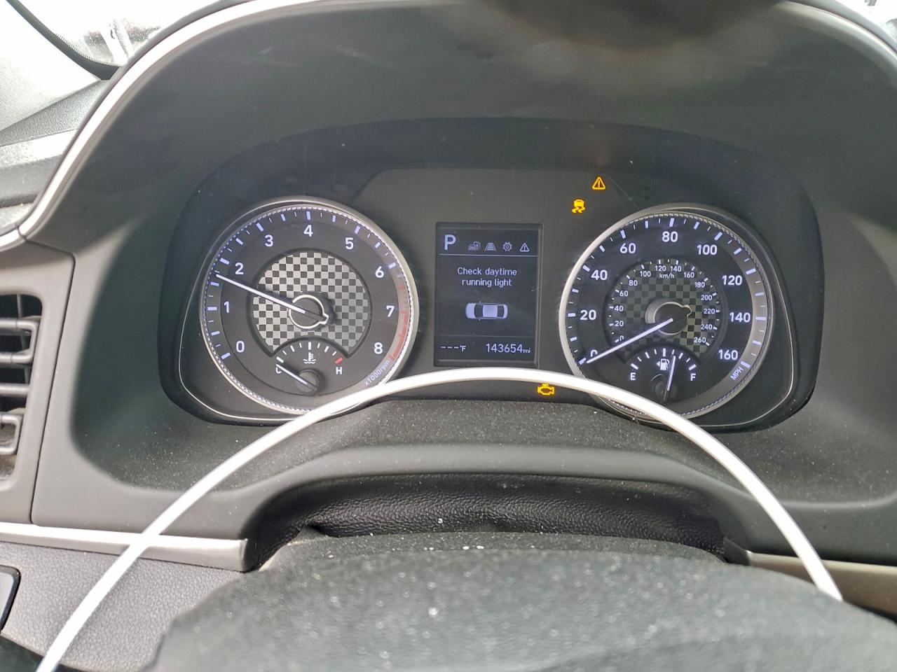 2020 HYUNDAI ELANTRA SEL photo 9