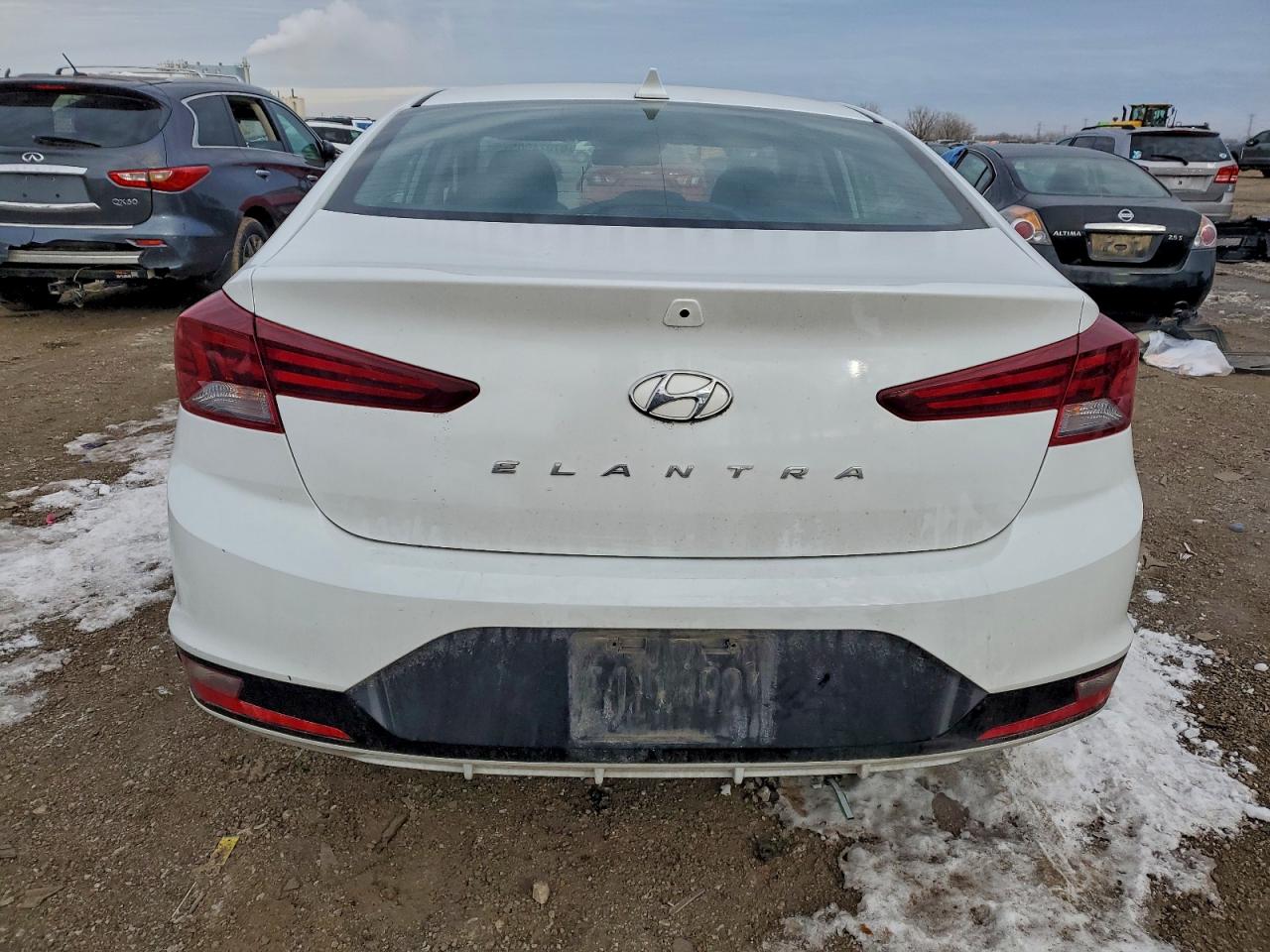 2020 HYUNDAI ELANTRA SEL photo 6