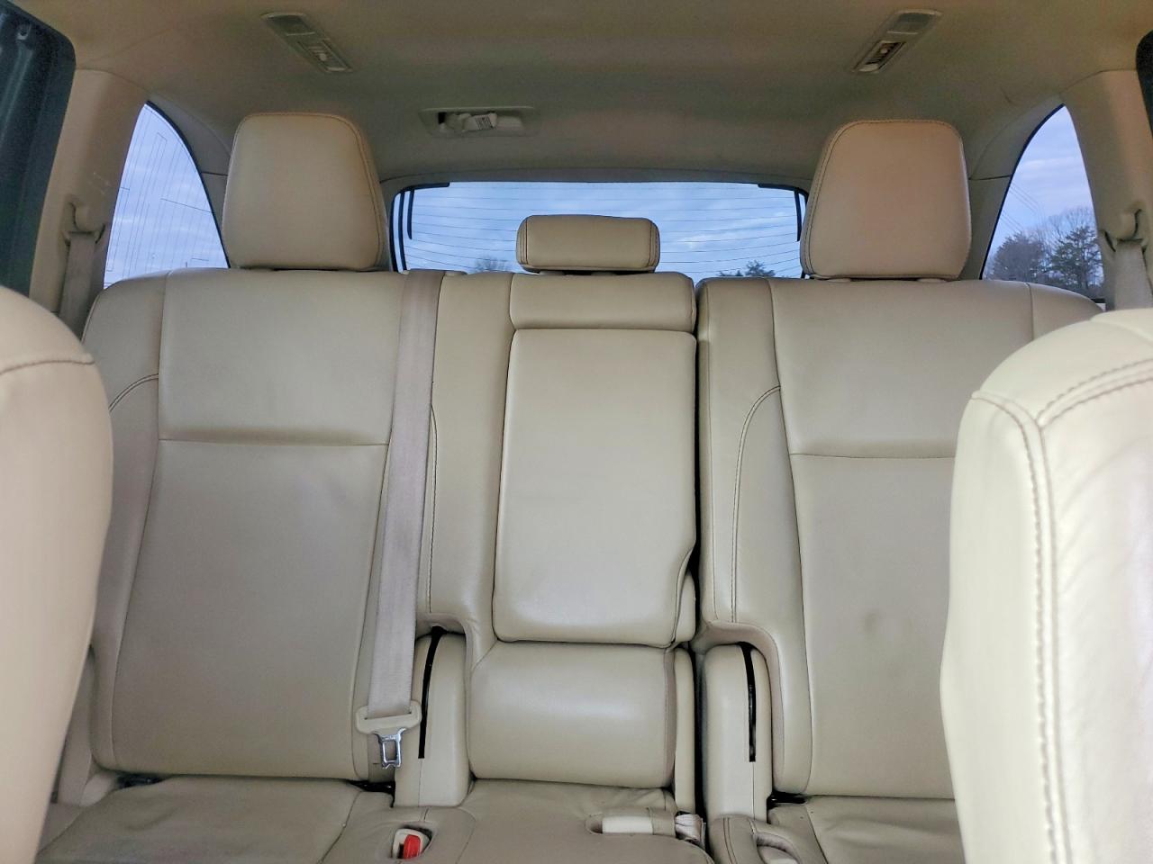 2018 TOYOTA HIGHLANDER HYBRID photo 19