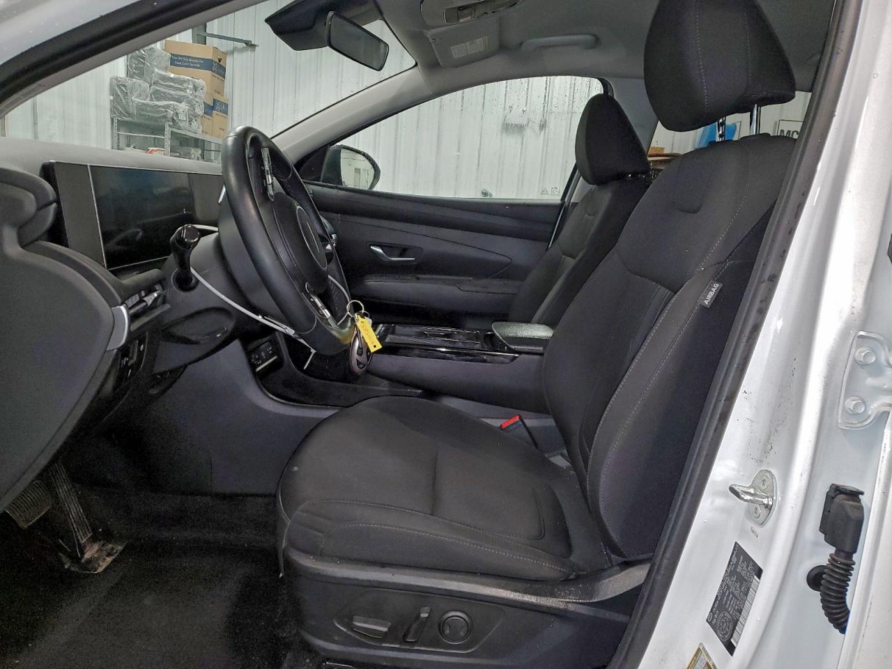 2025 HYUNDAI TUCSON SEL photo 13