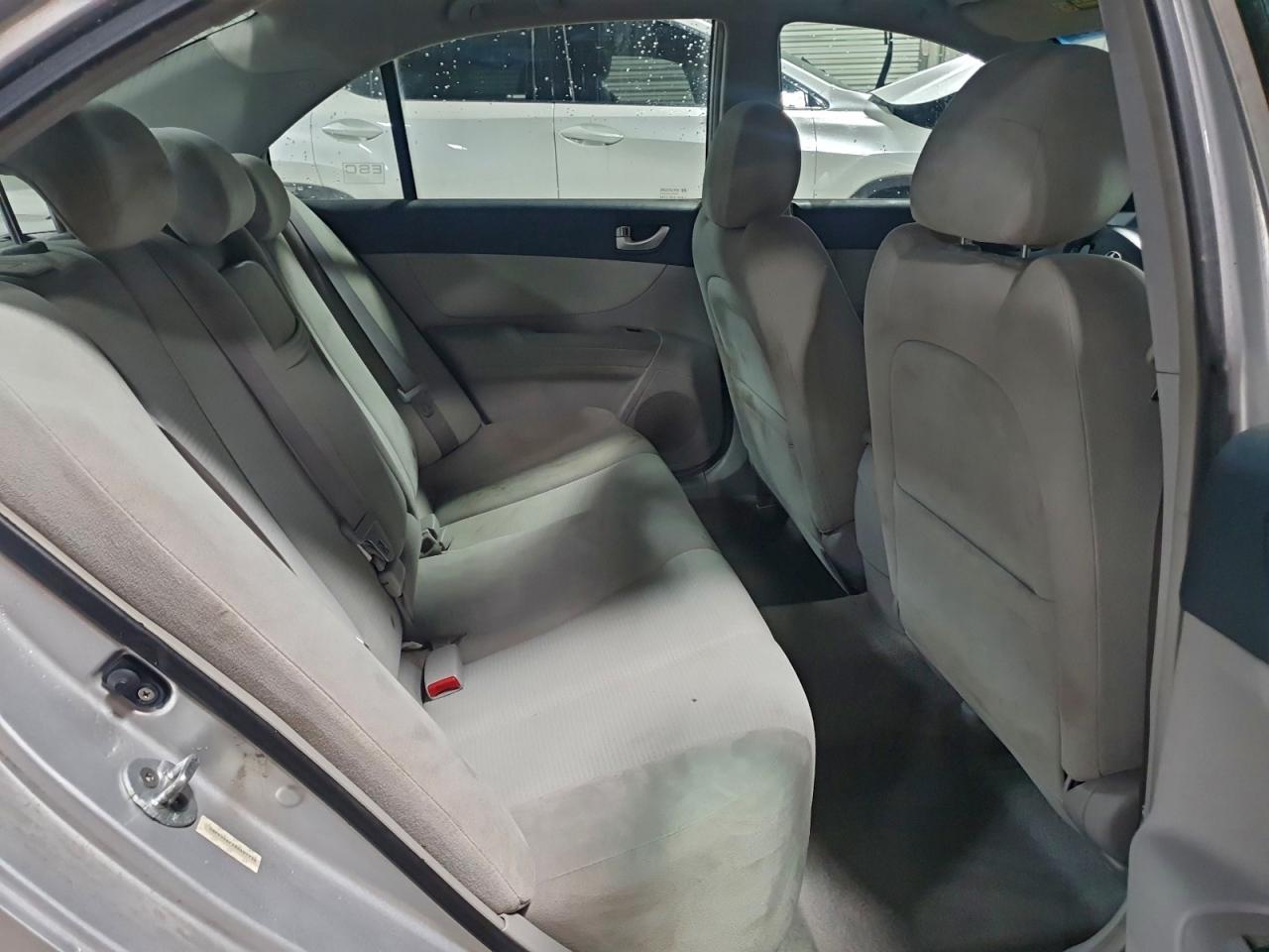 2008 HYUNDAI SONATA SE photo 10