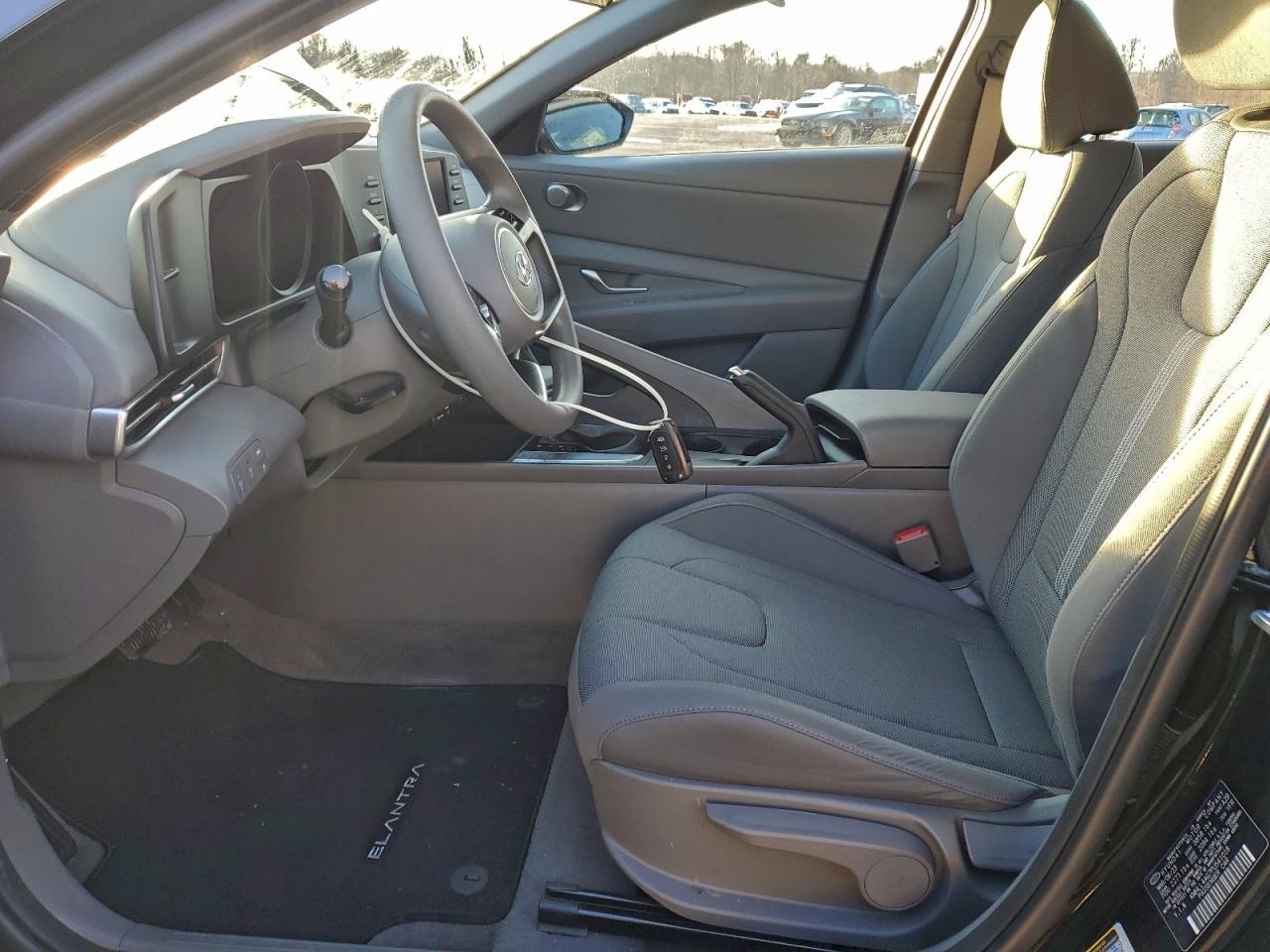 2023 HYUNDAI ELANTRA SE photo 19