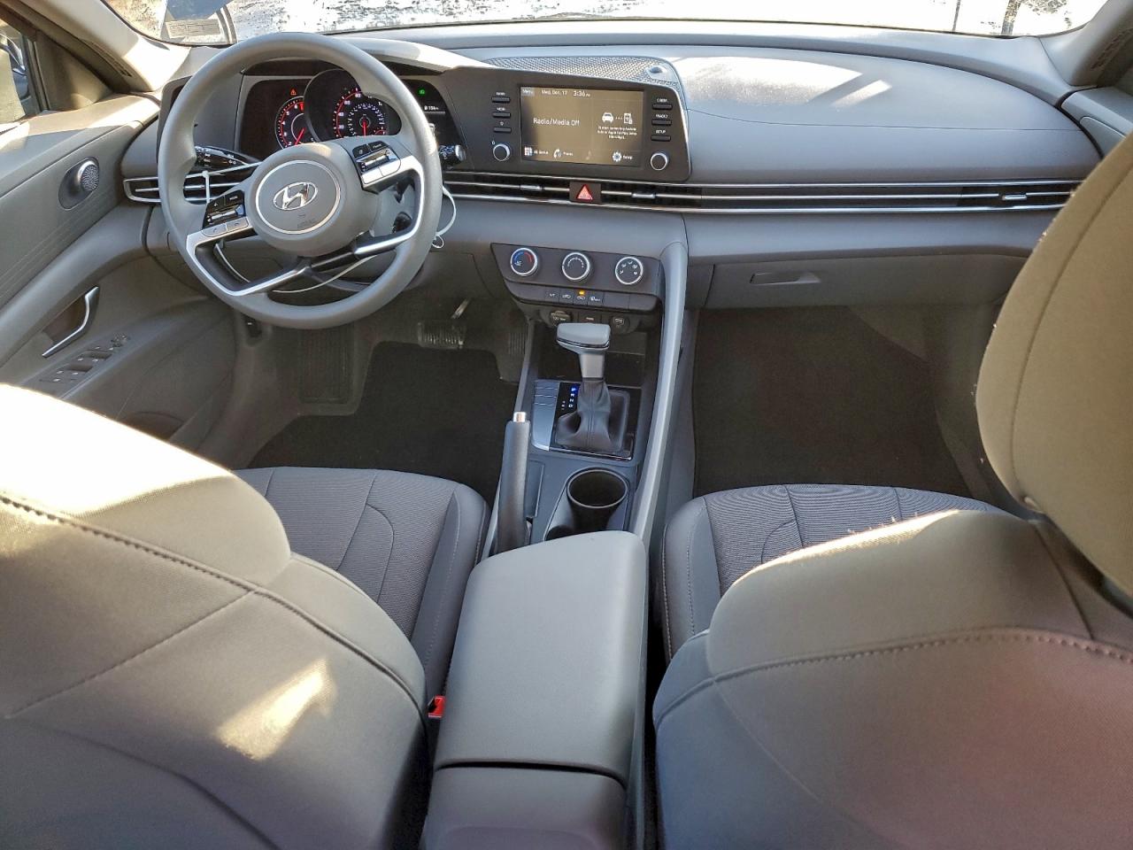 2023 HYUNDAI ELANTRA SE photo 22