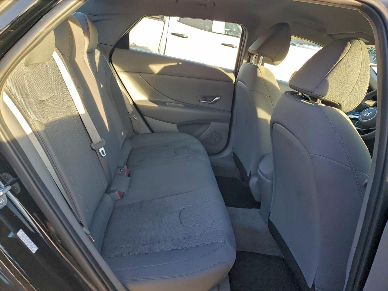 2023 HYUNDAI ELANTRA SE photo 28