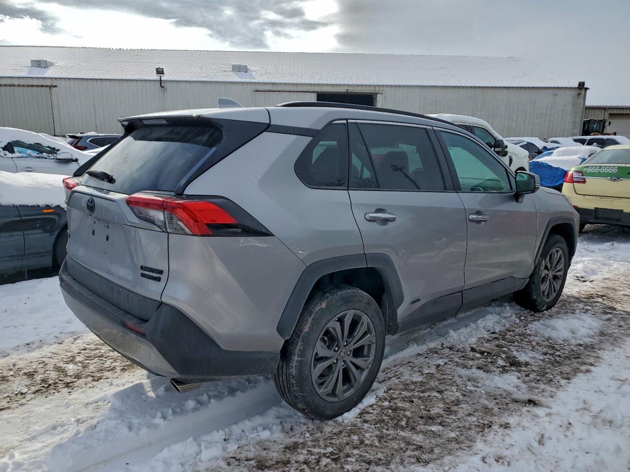 2022 TOYOTA RAV4 LIMITED photo 5