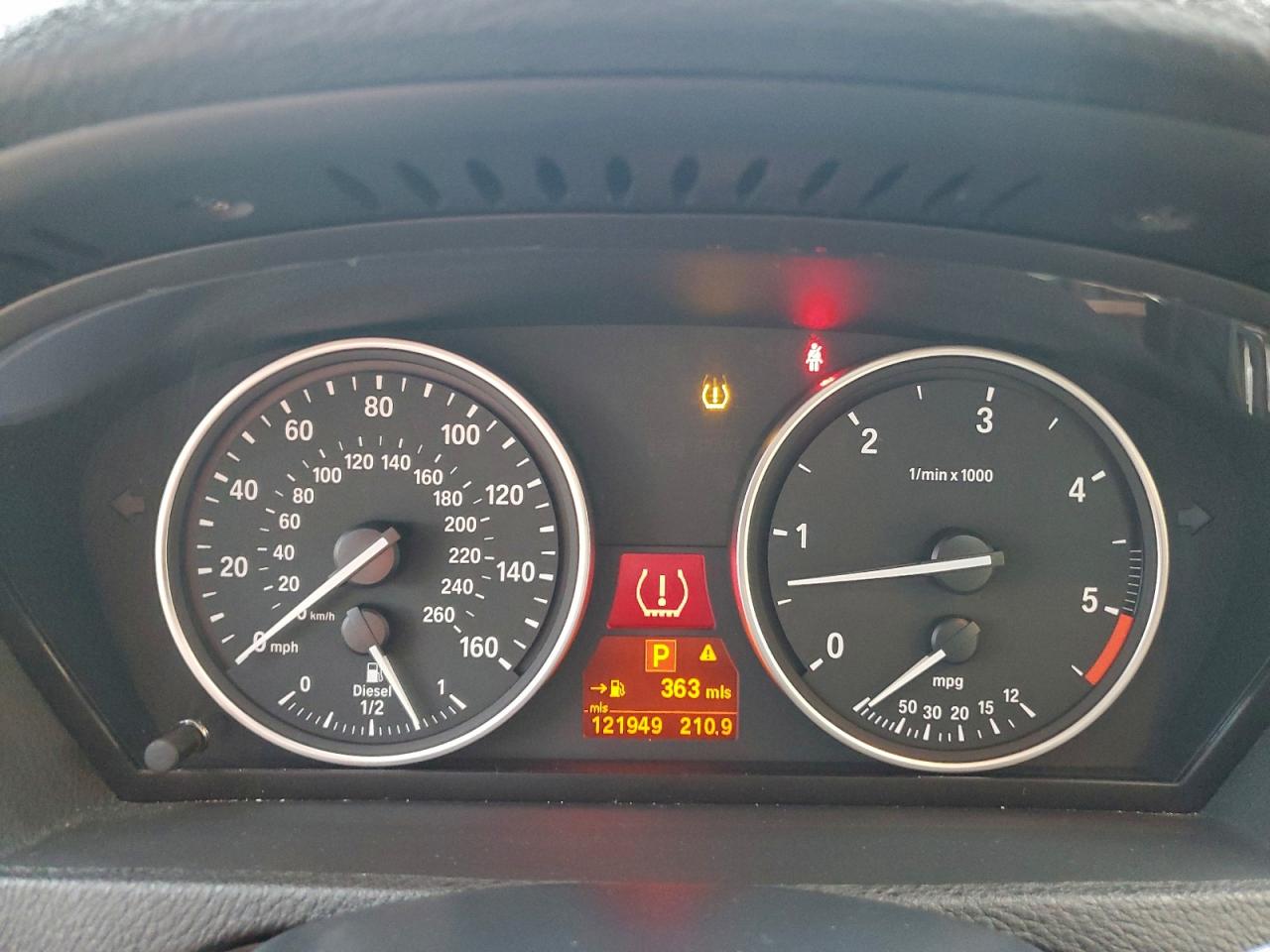 2011 BMW X5 XDRIVE35D photo 17