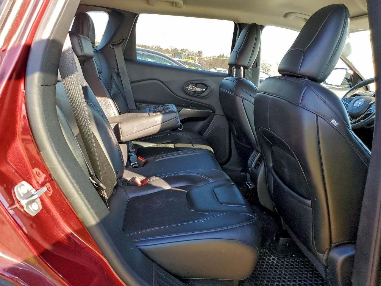 2019 JEEP CHEROKEE LATITUDE PLUS photo 31