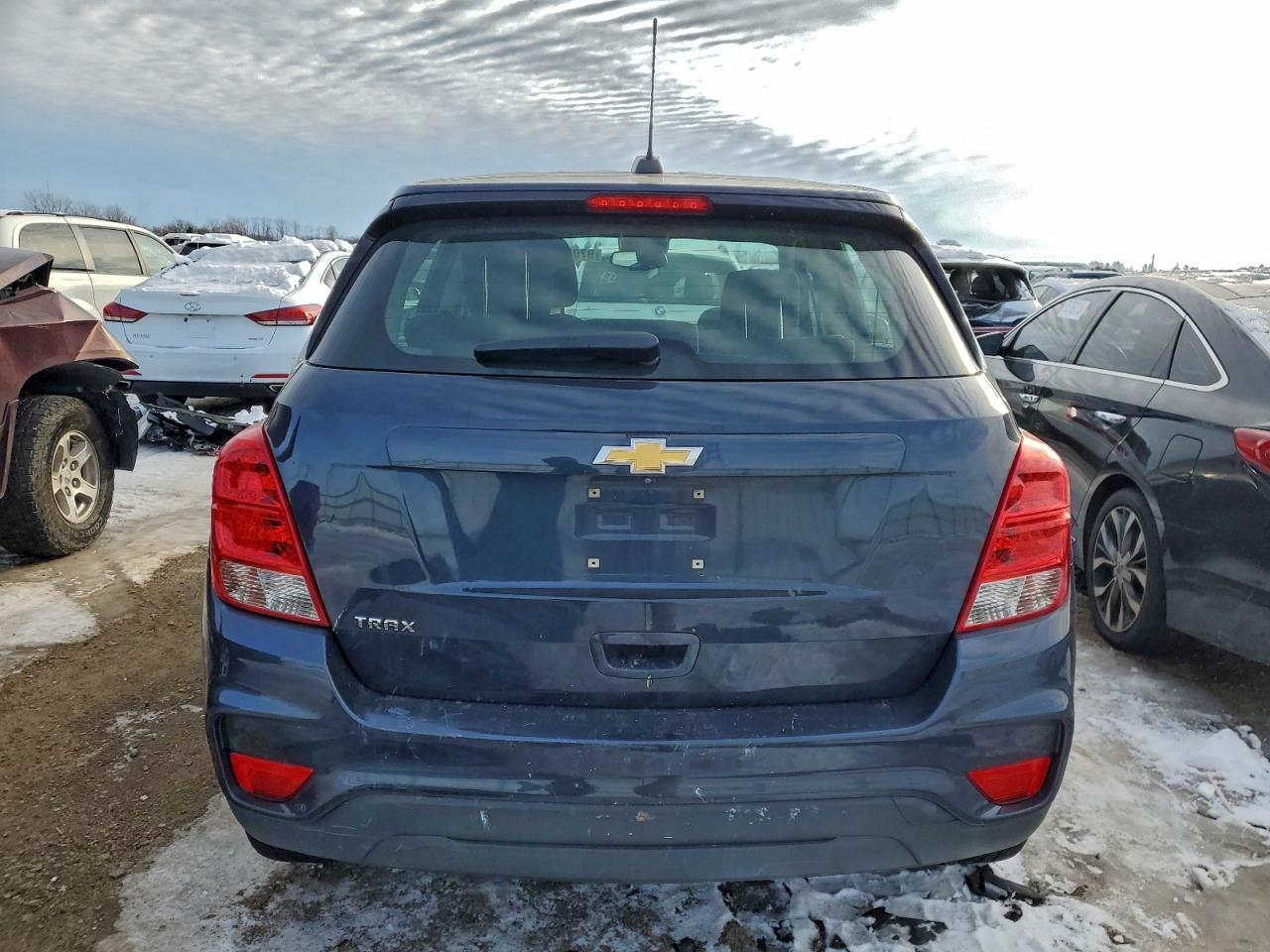 2018 CHEVROLET TRAX LS photo 16