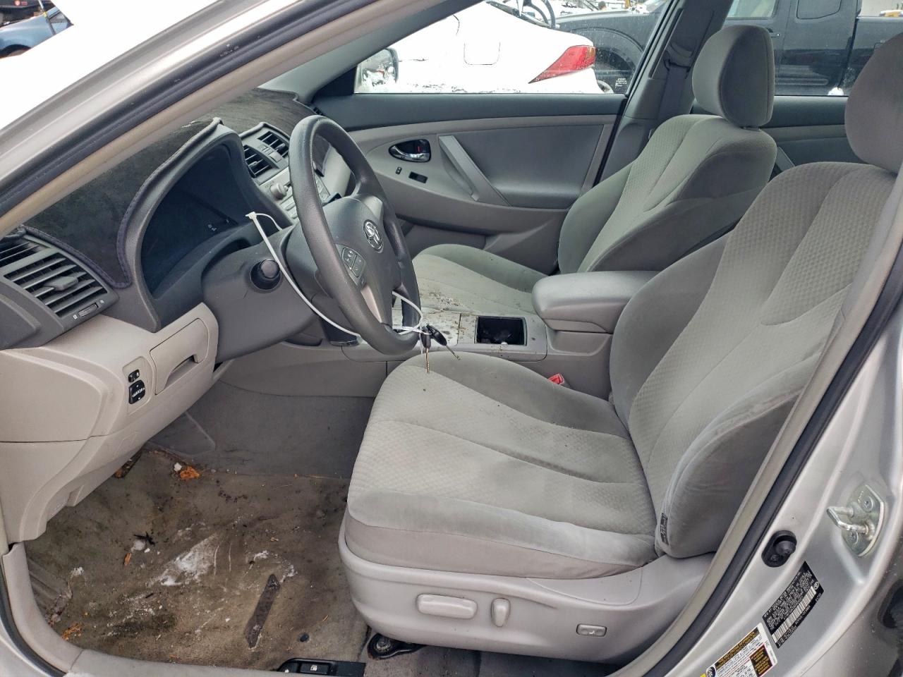 2009 TOYOTA CAMRY BASE photo 7