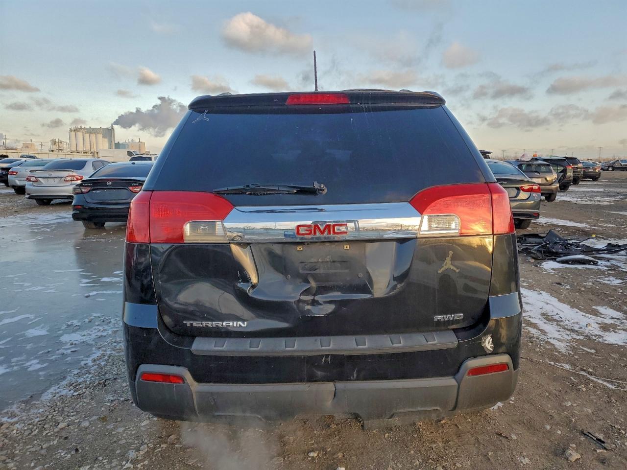 2015 GMC TERRAIN SLE photo 11