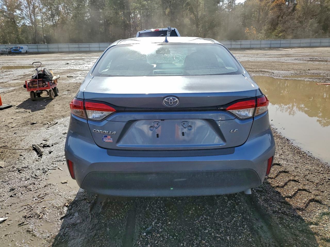 2025 TOYOTA COROLLA LE photo 6