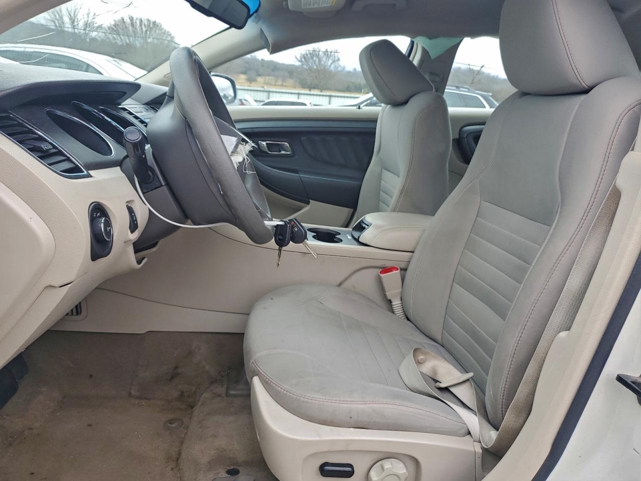 2012 FORD TAURUS SE photo 19