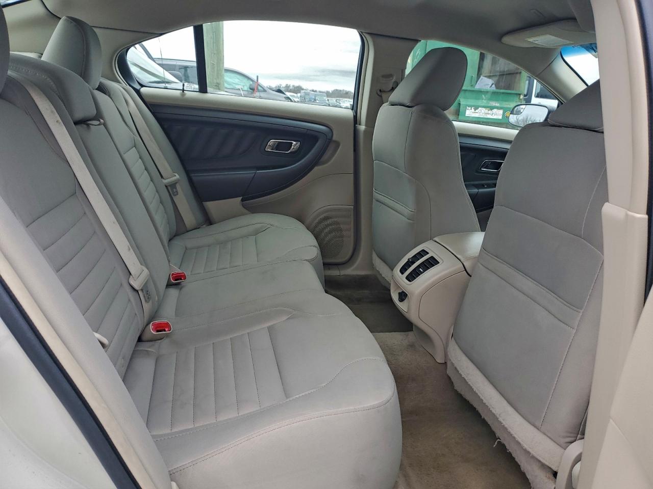 2012 FORD TAURUS SE photo 28