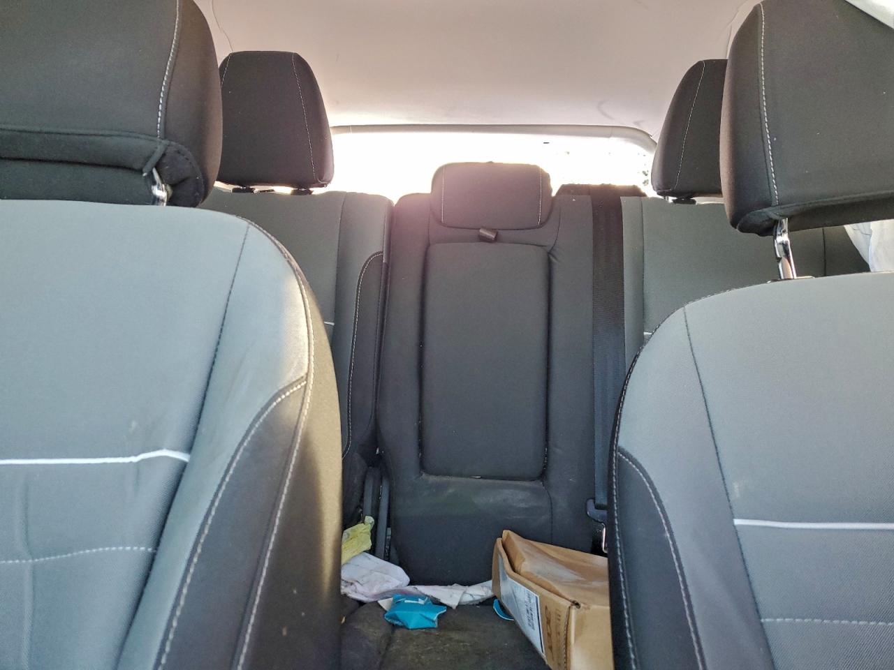 2015 FORD ESCAPE SE photo 28