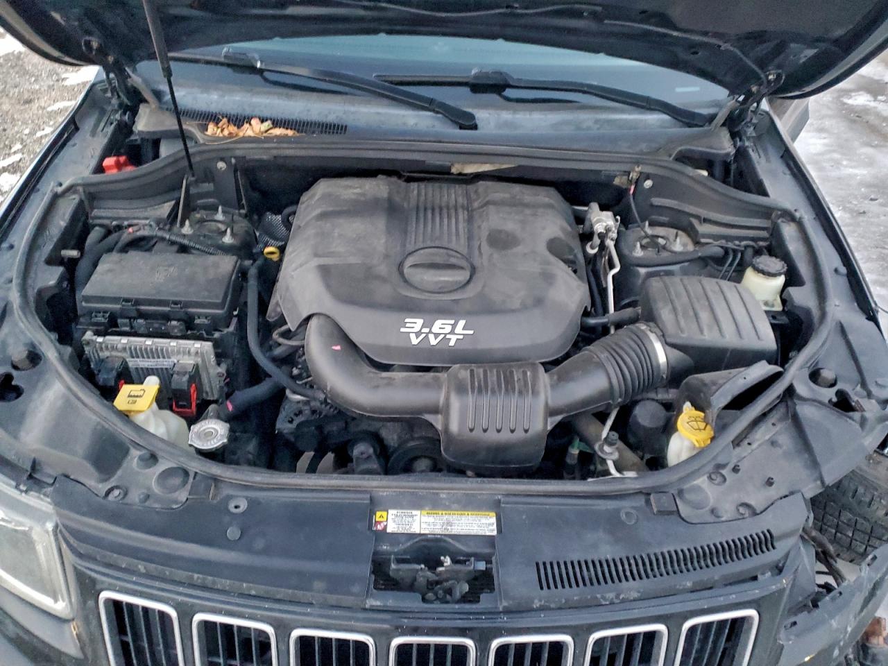 2014 JEEP GRAND CHEROKEE LAREDO photo 23