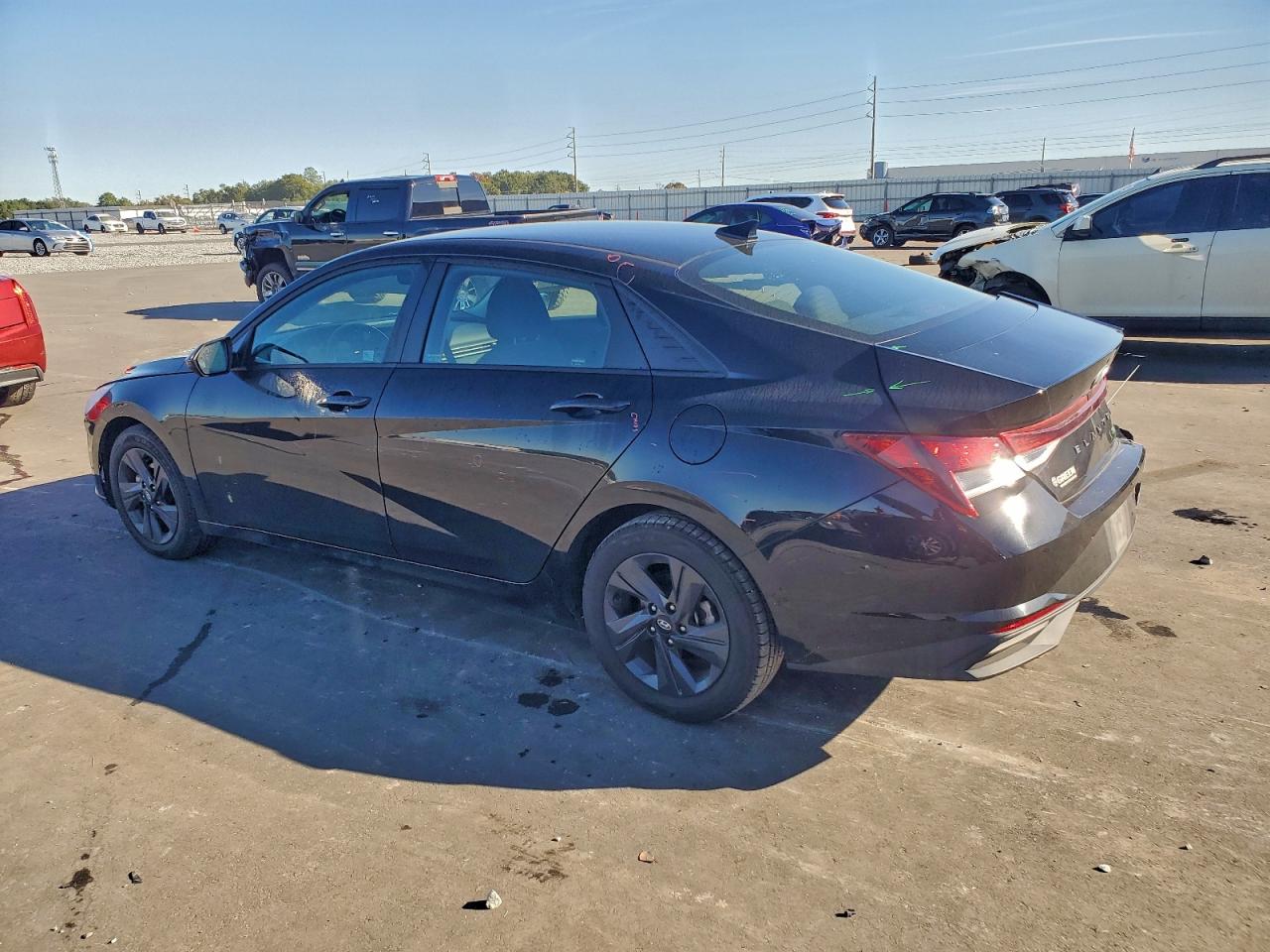 2021 HYUNDAI ELANTRA SEL photo 2