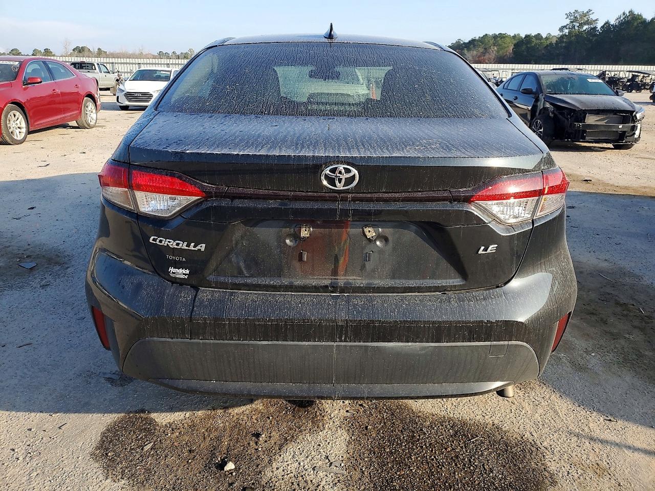 2021 TOYOTA COROLLA LE photo 6