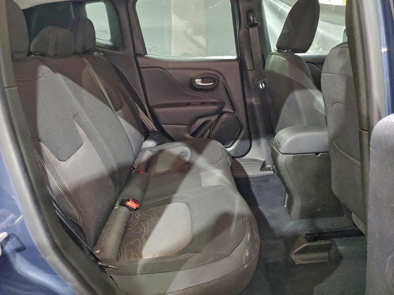 2023 JEEP RENEGADE LATITUDE photo 11