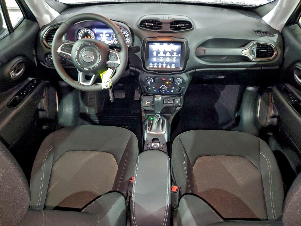 2023 JEEP RENEGADE LATITUDE photo 8