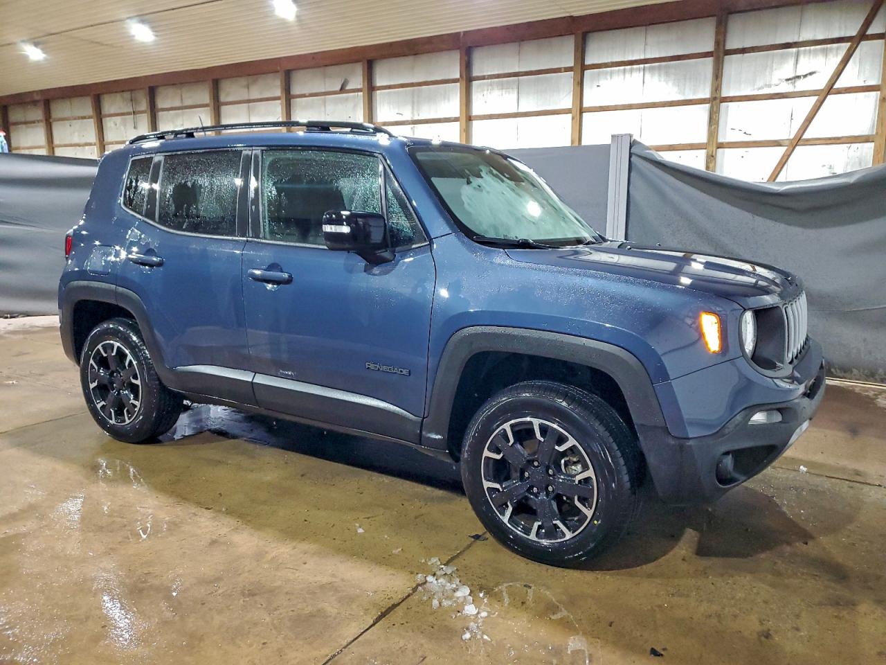 2023 JEEP RENEGADE LATITUDE photo 4