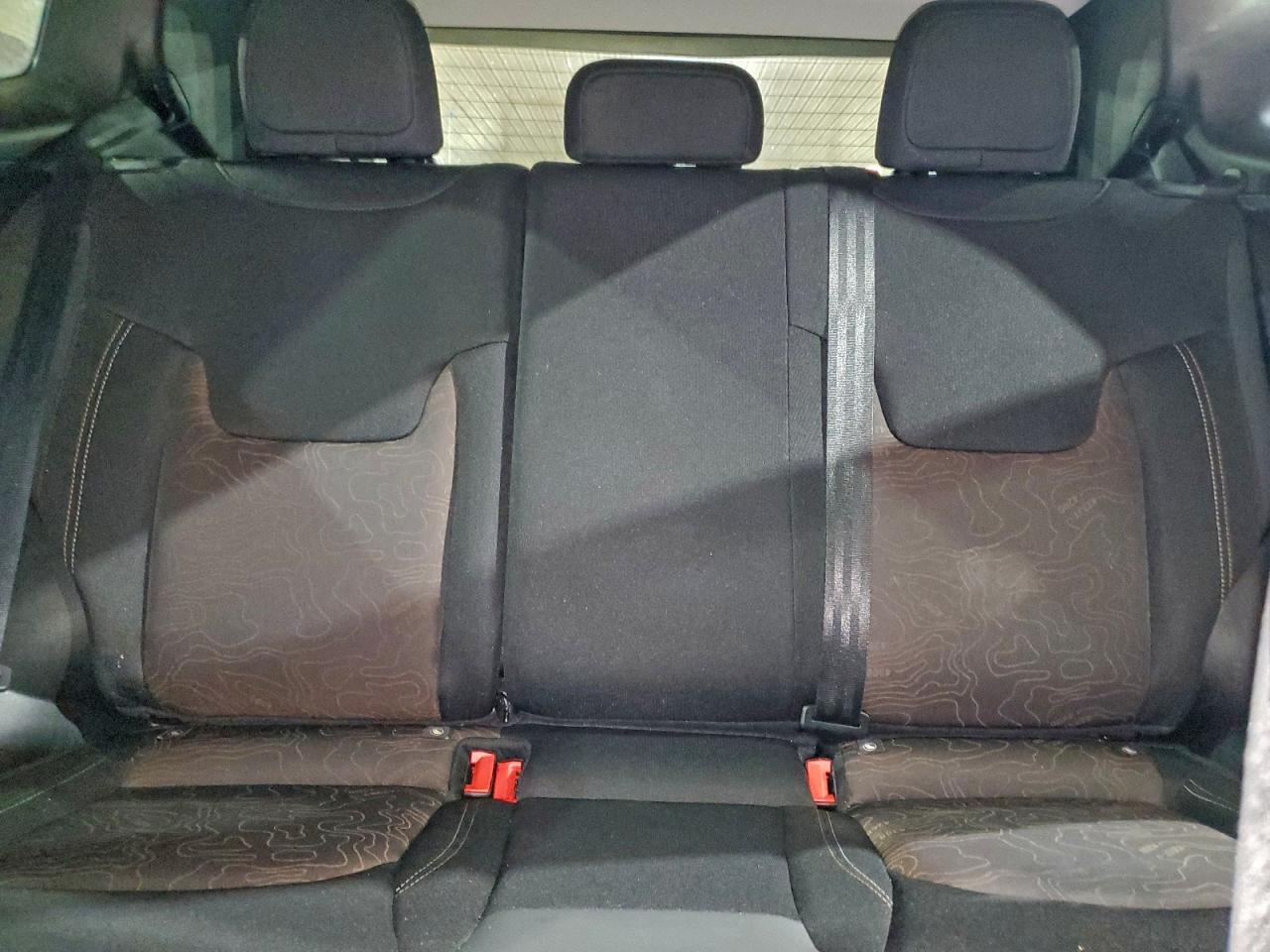 2023 JEEP RENEGADE LATITUDE photo 10