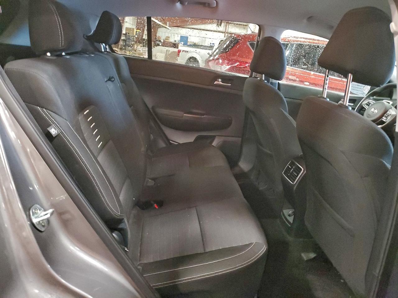 2018 KIA SPORTAGE LX photo 11