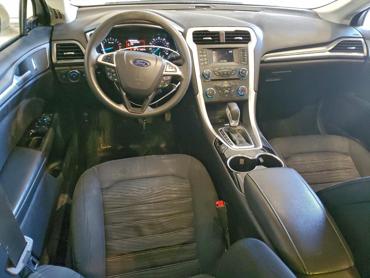2016 FORD FUSION SE photo 22