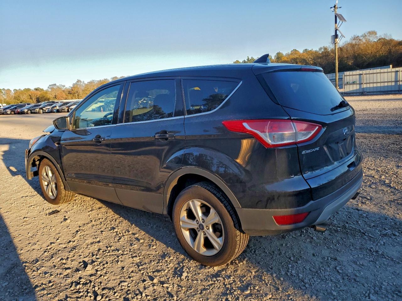 2014 FORD ESCAPE SE photo 2