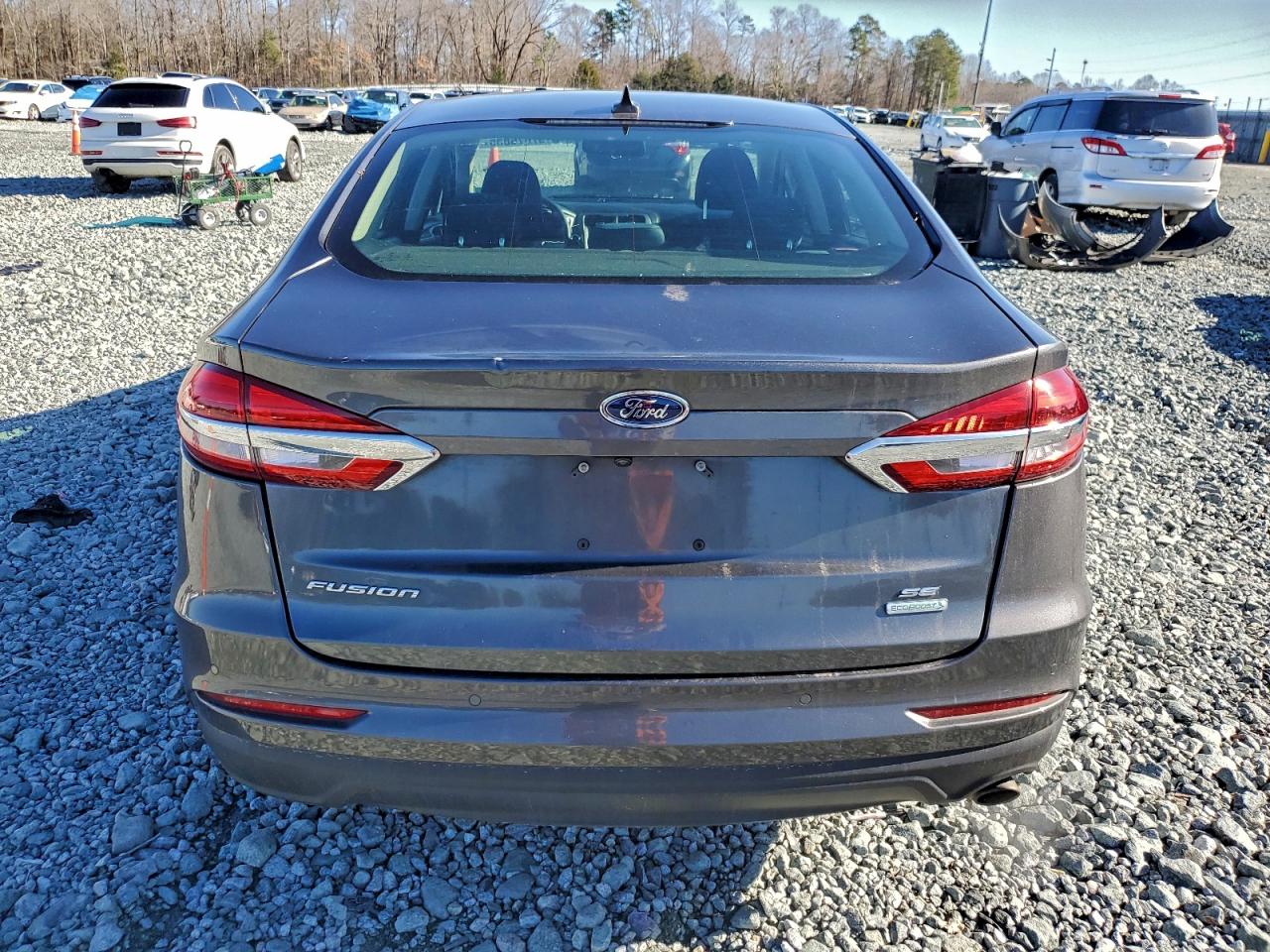 2020 FORD FUSION SE photo 6
