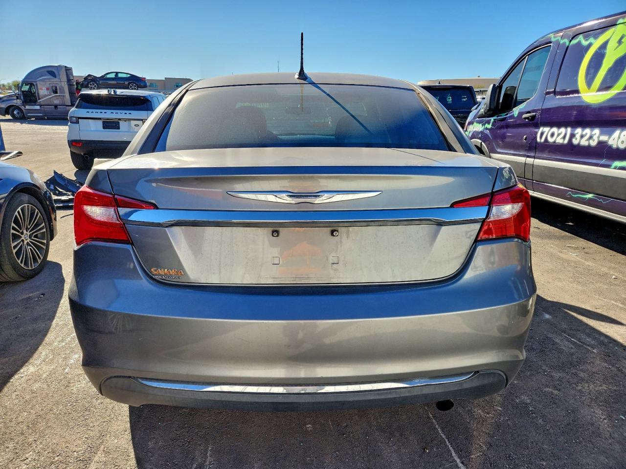 2013 CHRYSLER 200 LX photo 11