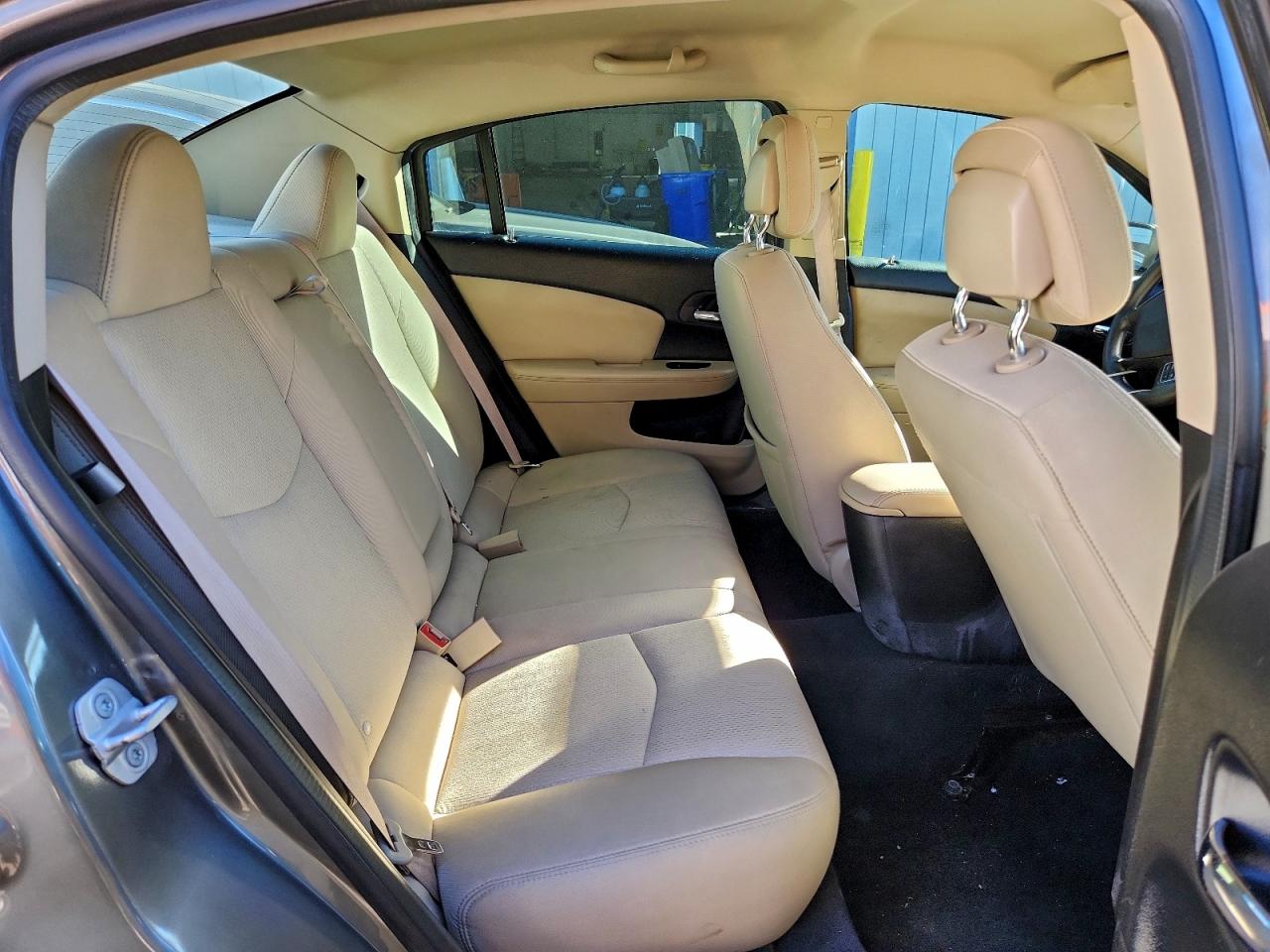 2013 CHRYSLER 200 LX photo 19