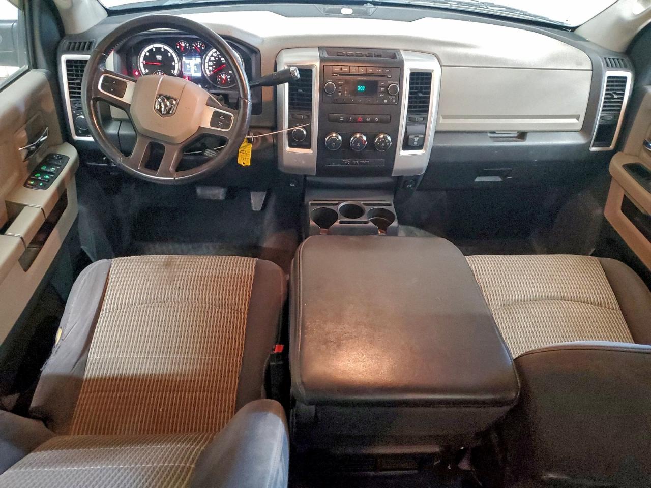2010 DODGE RAM 1500 photo 8