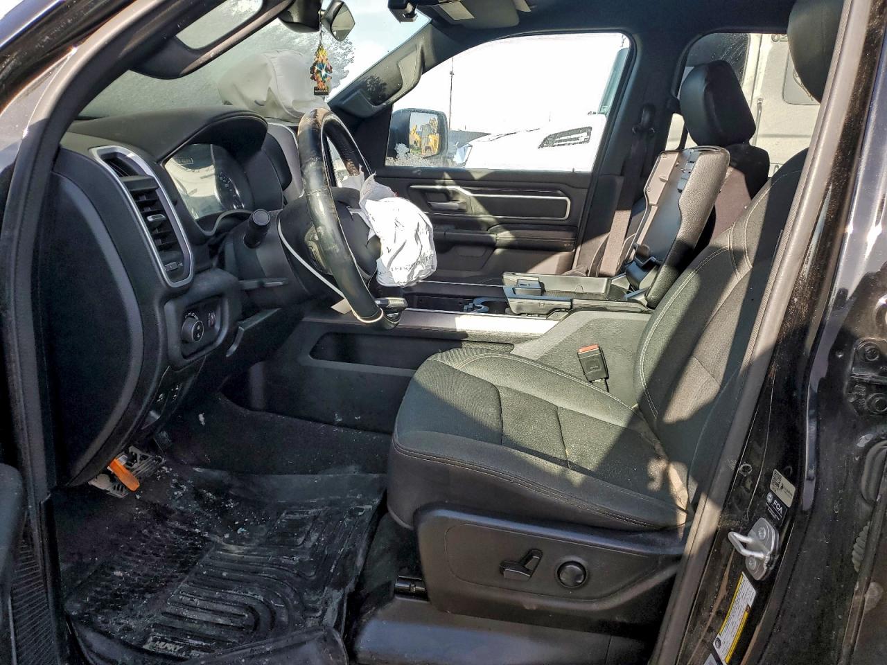 2023 RAM 1500 BIG HORN/LONE STAR photo 13