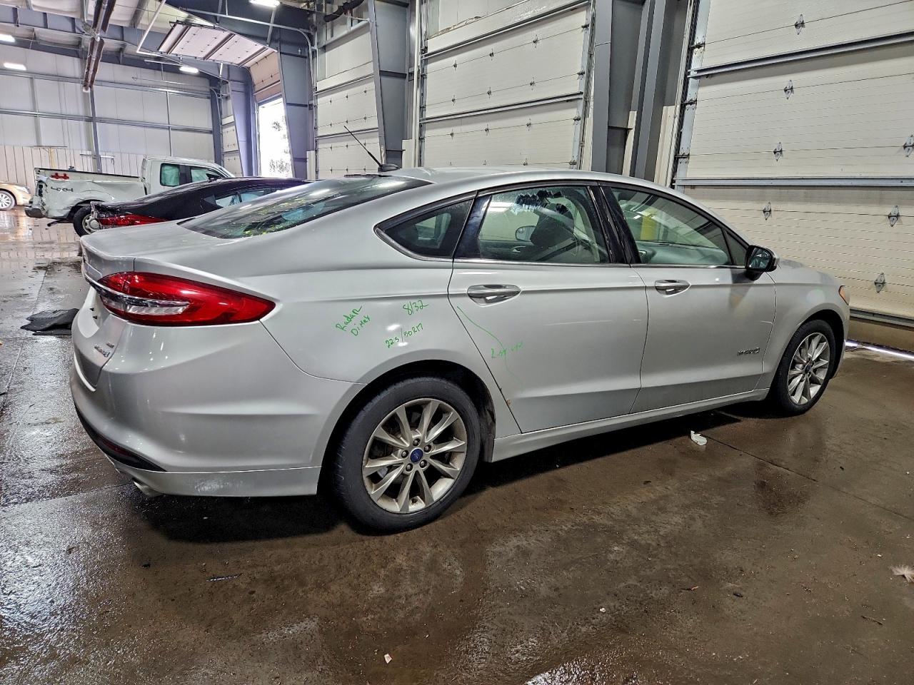 2017 FORD FUSION SE HYBRID photo 3
